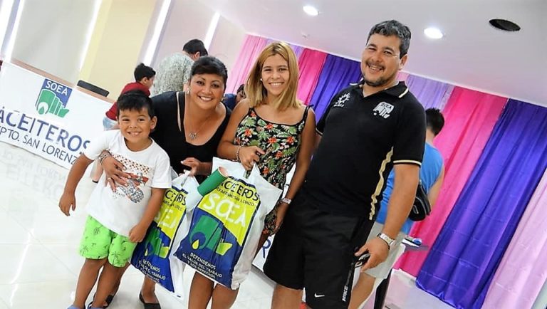 Video con Diego Torrens: SOEA comienza la ENTREGA DE ÚTILES 2020. Aquí el Cronograma. Video con Diego Torrens: SOEA comienza la ENTREGA DE ÚTILES 2020. Aquí el Cronograma.