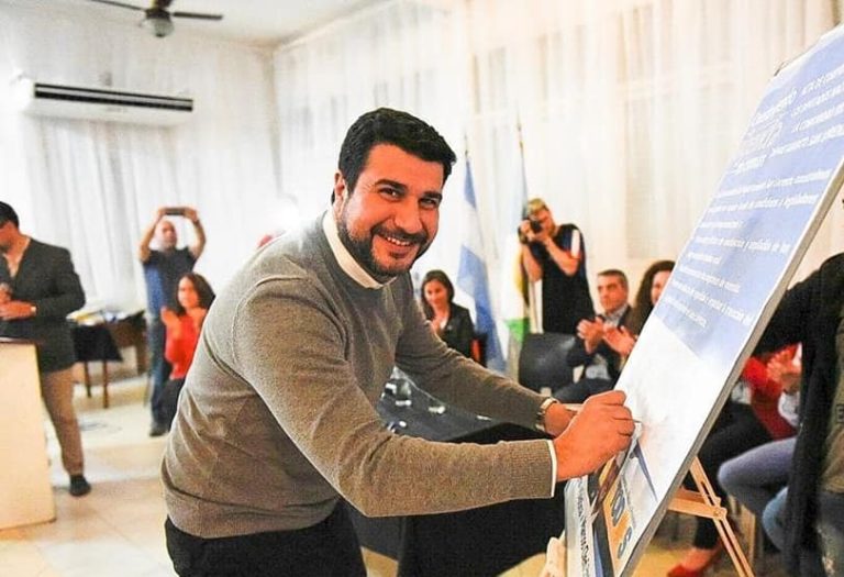 Firmaron Acuerdo Público y Agenda Común: Marcos Cleri encabezó el encuentro en San Lorenzo Firmaron Acuerdo Público y Agenda Común: Marcos Cleri encabezó el encuentro en San Lorenzo