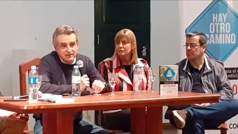 Videos: Agustín Rossi presentó «Hay Otro Camino» en San Lorenzo Videos: Agustín Rossi presentó «Hay Otro Camino» en San Lorenzo