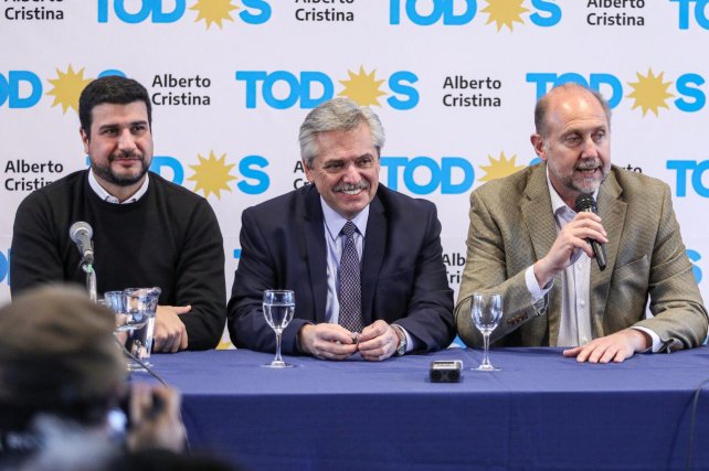 Cleri y Perotti respaldan la propuesta de Alberto Fernández para un Gobierno Nacional más Federal Cleri y Perotti respaldan la propuesta de Alberto Fernández para un Gobierno Nacional más Federal