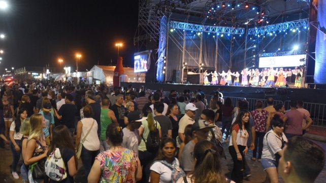 Rosario: La Fiesta de las Colectividades 2020 se suspende por la pandemia Rosario: La Fiesta de las Colectividades 2020 se suspende por la pandemia
