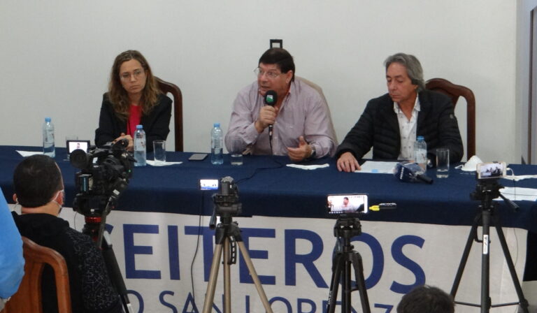 Comunicado: El Sindicato Aceitero de zona San Lorenzo le contesta a Vicentin Comunicado: El Sindicato Aceitero de zona San Lorenzo le contesta a Vicentin