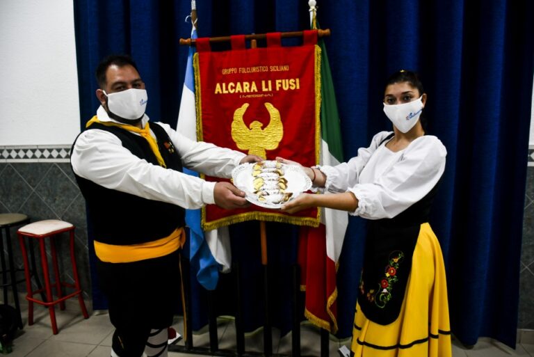 La Fiesta de Colectividades se reinventa en su edición número 36 La Fiesta de Colectividades se reinventa en su edición número 36