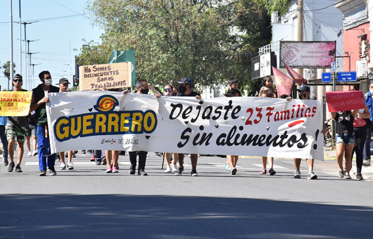 “Dejaste a 23 familias sin alimentos”: el mensaje de trabajadores de Guerrero Motos a sus dueños “Dejaste a 23 familias sin alimentos”: el mensaje de trabajadores de Guerrero Motos a sus dueños