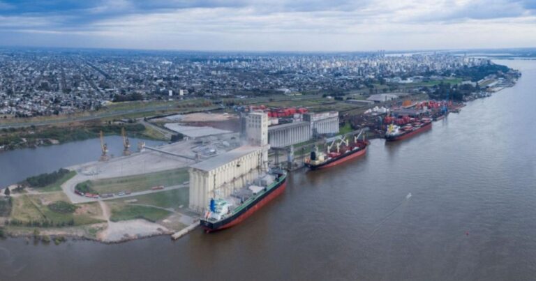 Paro general fluvial contra el decreto sobre la Marina Mercante